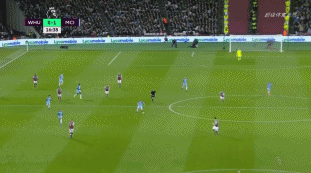 太阳报：利物浦旧将迪乌夫因拒付子女抚养费，正面临入狱风险