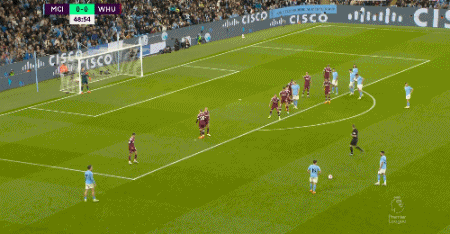 小波特连续三场比赛砍下30+&命中5个三分，篮网队史首人